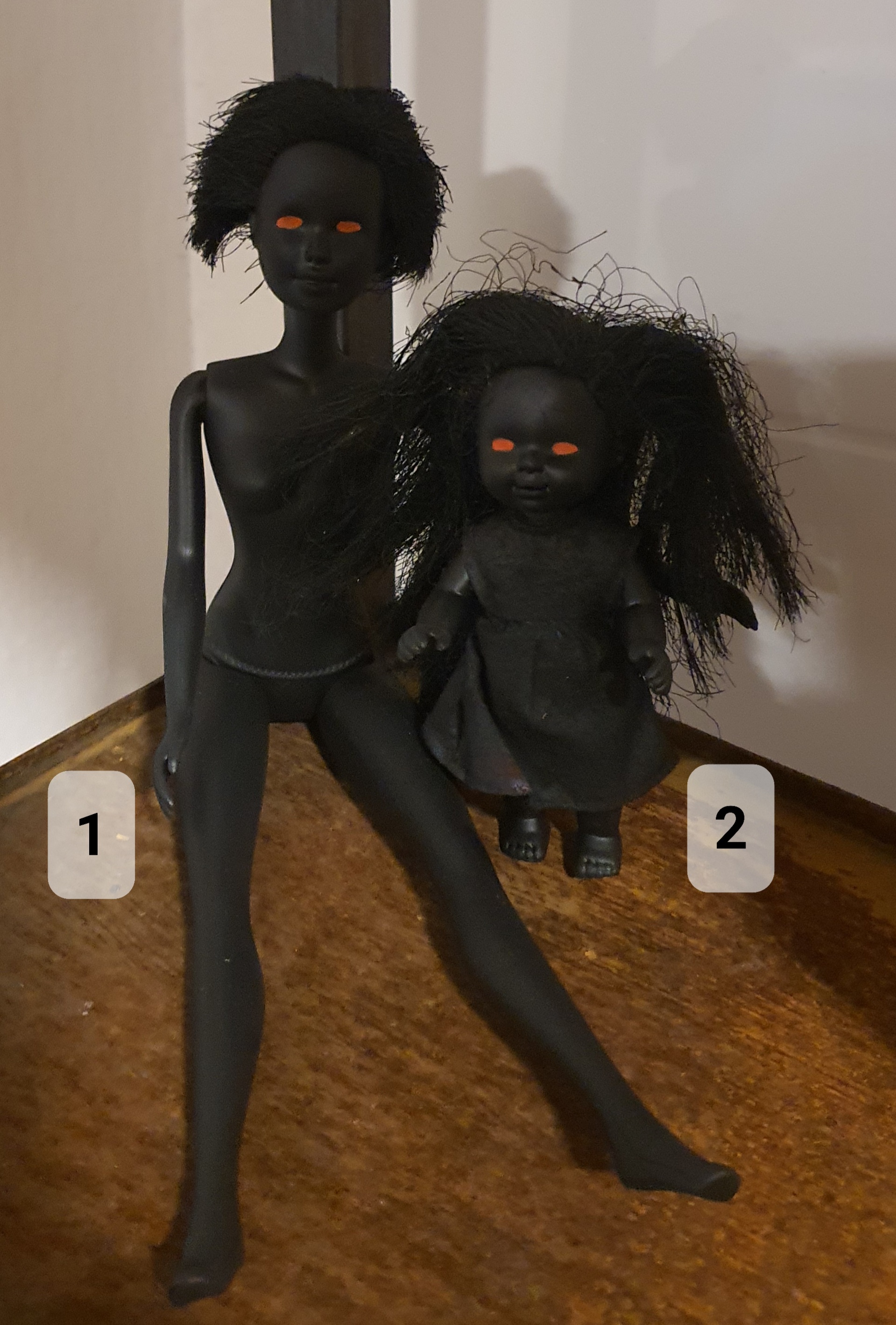 Gruselige Barbies