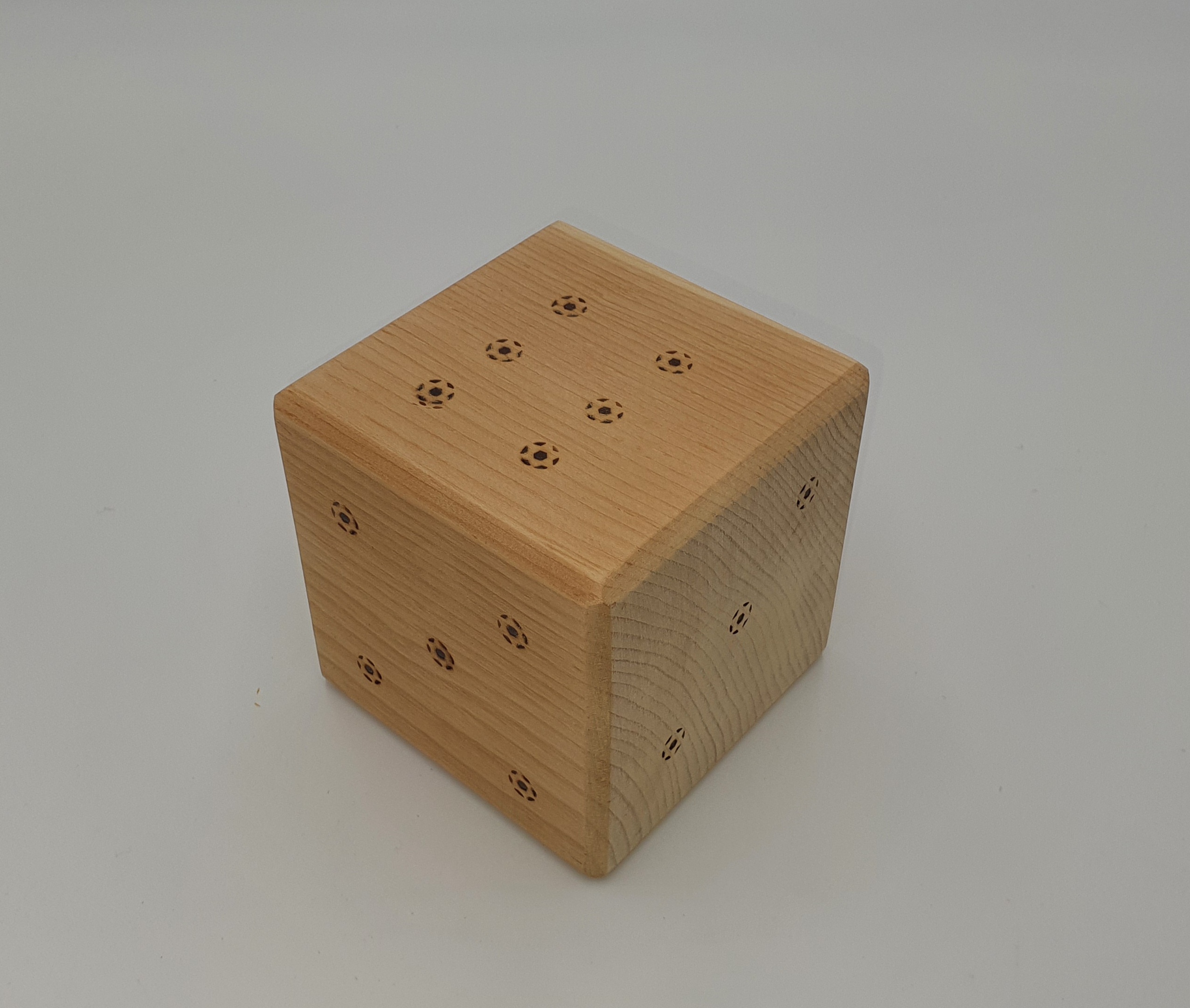 Holzwürfel